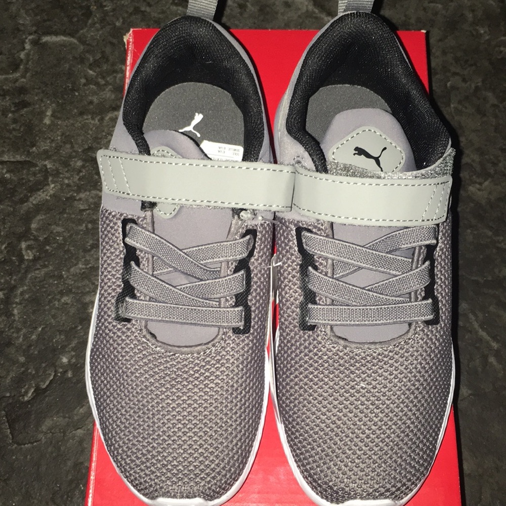 Brand New‼️ PUMA‼️ SOFTFOAM❗️